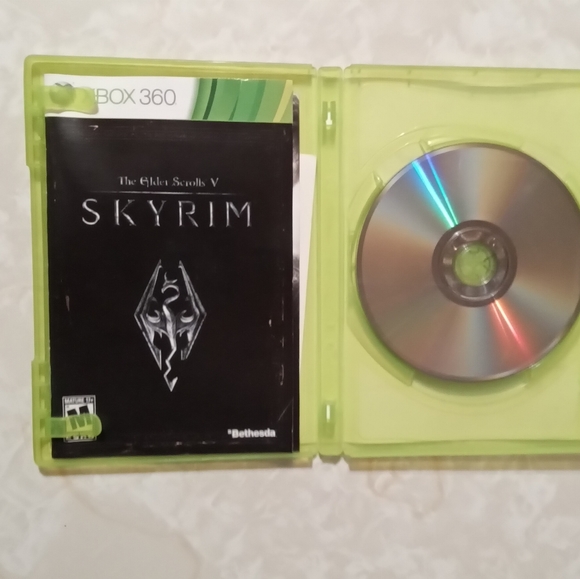 The Elder Scrolls V: Skyrim XBOX 360 video game - Picture 7 of 7